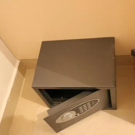 Center Sistoni * Skopje