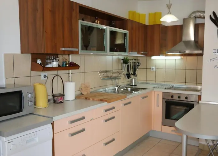 Апарт-готель Center Sistoni Скоп'є