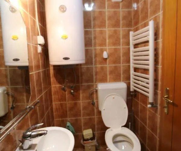 Center Sistoni Скоп'є