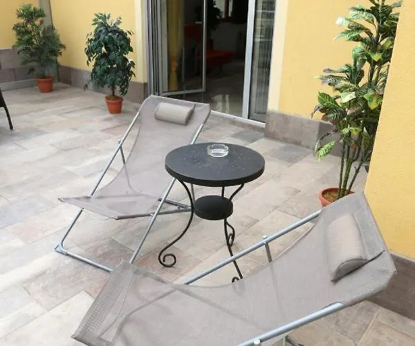 Center Sistoni * Скоп'є