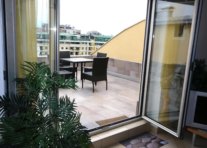 Center Sistoni Апарт-готель