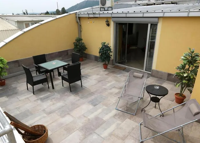 Апарт-готель Center Sistoni